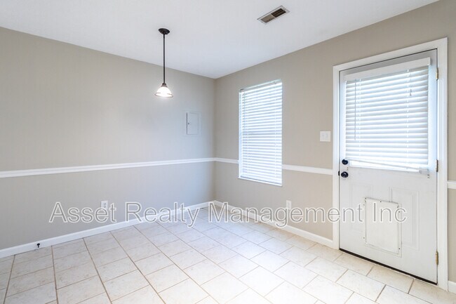 Building Photo - 6121 Bill Murray Ln