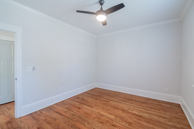 Building Photo - 1005 State St