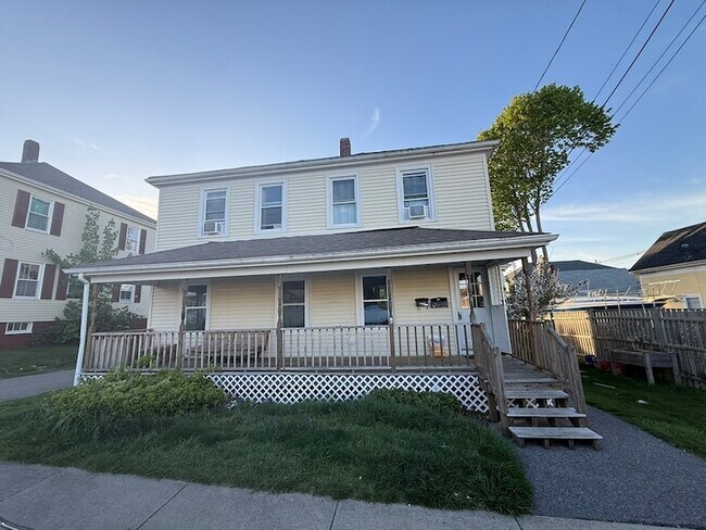Primary Photo - 1 Hamilton St