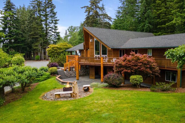 Building Photo - 7755 Cully Ln