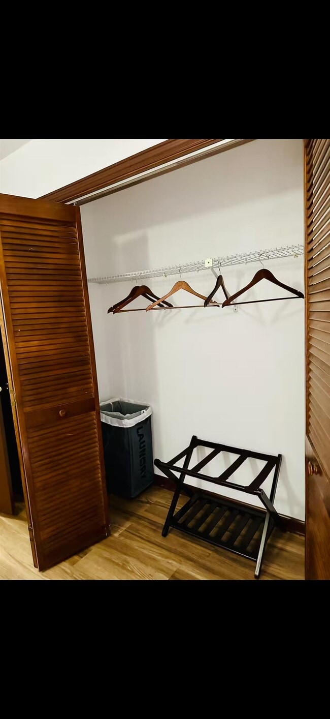 Building Photo - 1085 Ocala Rd