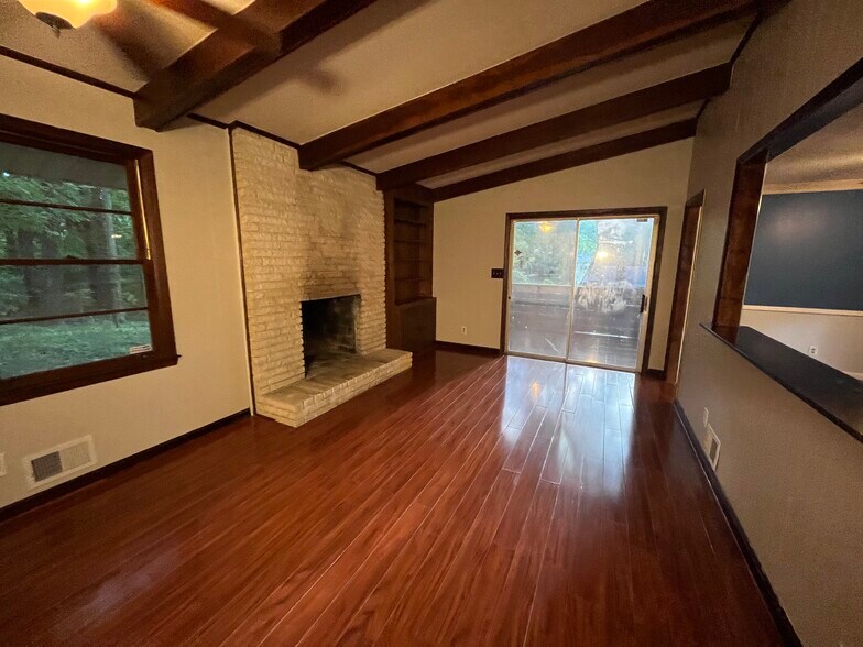 Building Photo - 2906 Branchwood Dr
