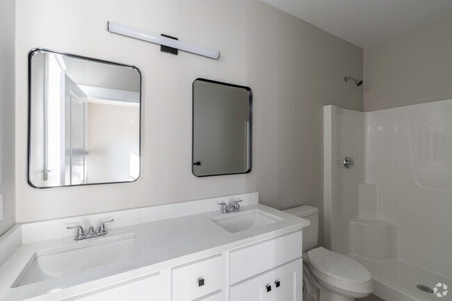 Building Photo - 2 Jones Xing