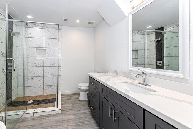 Building Photo - 5716 Alvarado Dr