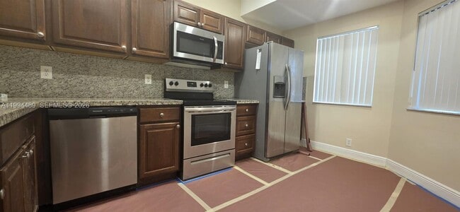 Building Photo - 1078 SW 158th Way