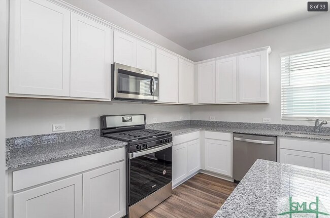 Building Photo - New Year Move-In Special: $300 Off First Month if You Move by Jan 31, 2026!