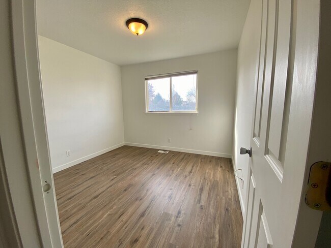 Building Photo - 11619 W Gabrielle Ct