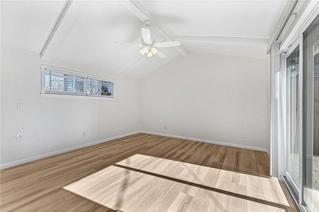 Building Photo - 14791 Dutchmans Dr