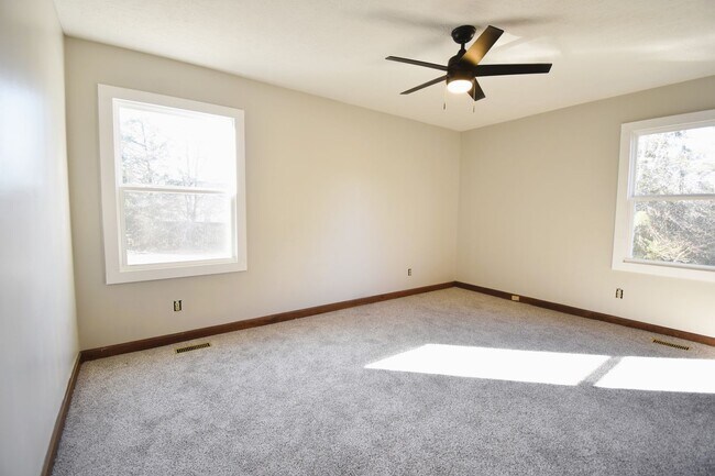 Building Photo - Coming Soon: 3 Bedroom 2.5 Bathroom on Over 2 Acres and Zoned for Horses