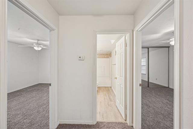 Building Photo - 9910 Royal Ln