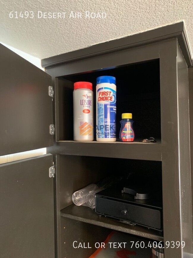 Building Photo - 61493 Desert Air Rd