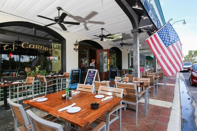 Building Photo - 8657 Palmer Park Cir