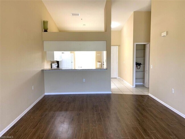 Building Photo - 365 Stella Maris Dr N