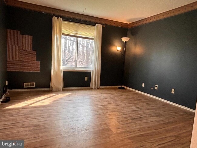 Building Photo - 1821 The Woods II