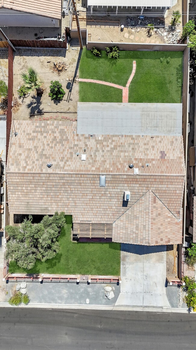 Building Photo - 53780 Avenida Diaz