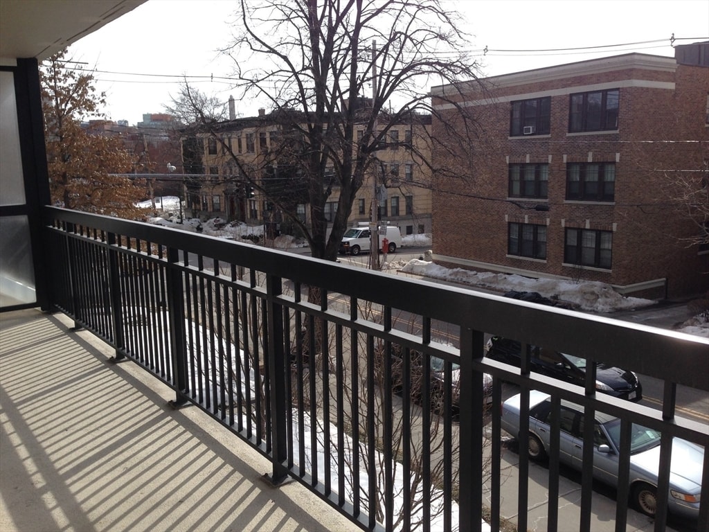 Building Photo - 45 Longwood Ave
