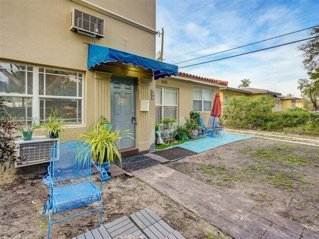 Building Photo - 400 Cadima Ave