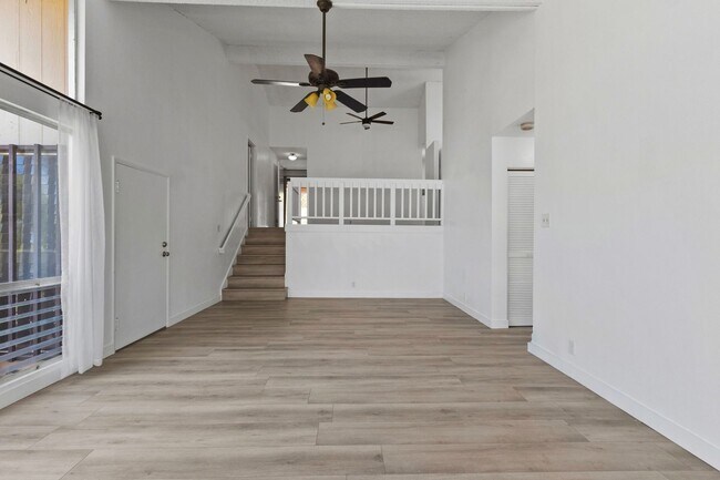 Building Photo - 98-364 Kilihe Way