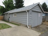 Building Photo - Cozy & Comfortable & Furnished Tiny House
