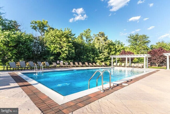 Building Photo - 3507 Del Mar Dr