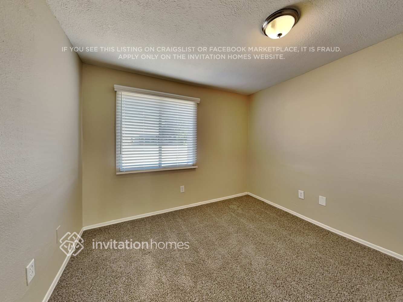 Building Photo - 4102 N 71st Ln