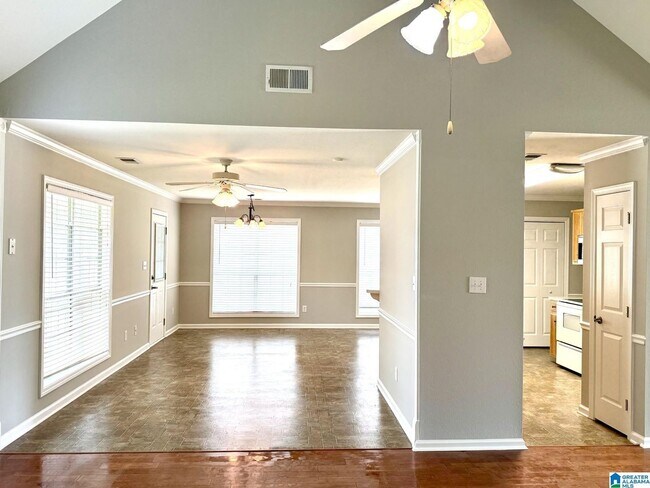 Building Photo - 3 Bed 2 Bath Home In Calera With 2 Car Garage And Fenced In Back Yard