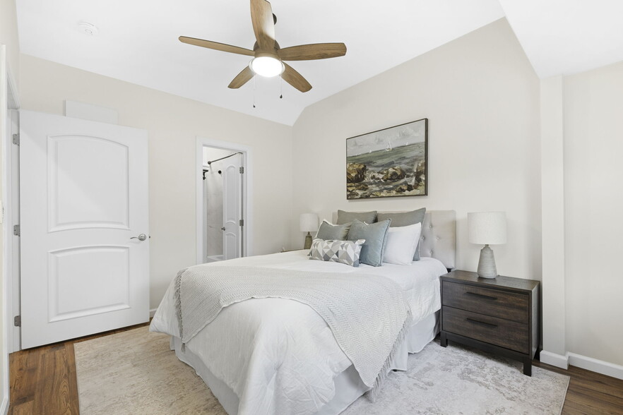 Building Photo - 3136 Grape St