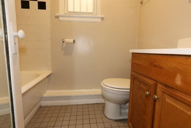 Building Photo - 2832 N Burling St