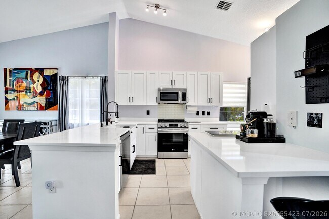 Building Photo - 7669 Springwater Pl