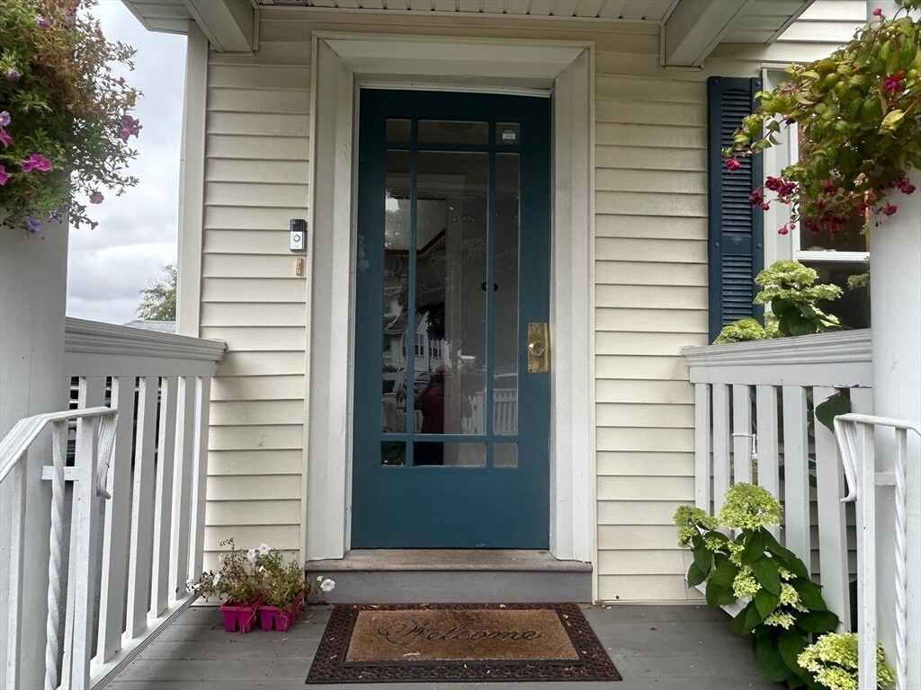 Building Photo - 23 Webster St