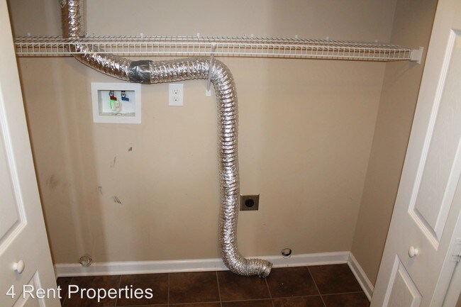 Building Photo - 4 br, 3 bath House - 1389 Mutual Drive