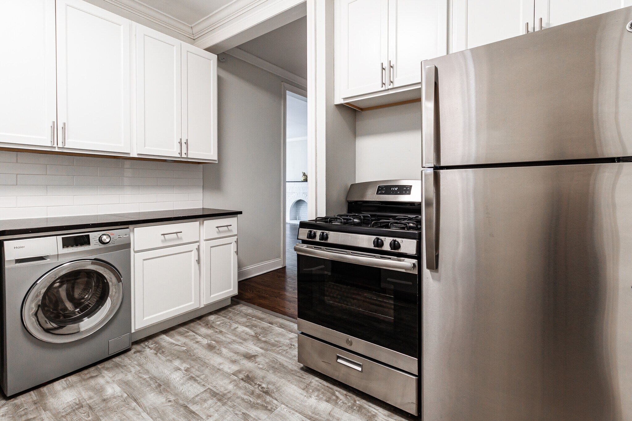 Building Photo - 1124 Maple Ave