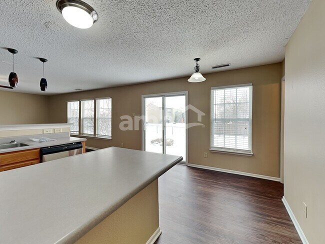 Building Photo - 5862 N Quincy Dr