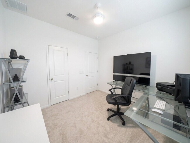 Building Photo - 18122 Sonresa Wy