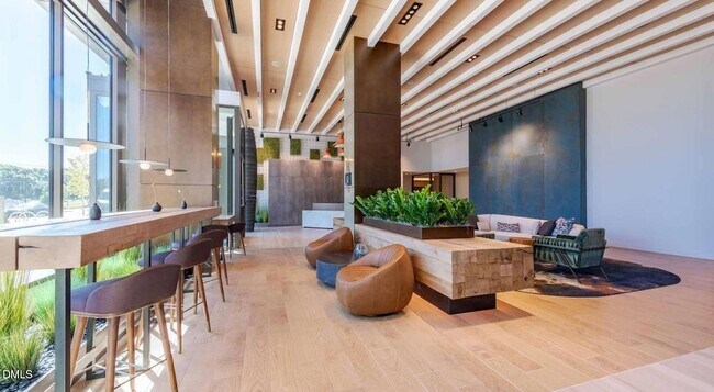 Building Photo - 1020 Hammell Dr