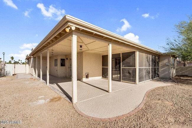 Building Photo - 25810 S Boxwood Dr