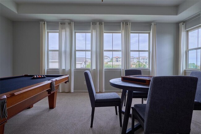 Building Photo - 105 Beneteau Dr