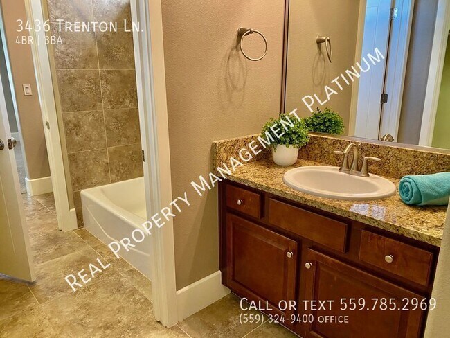 Building Photo - 3436 Trenton Ln