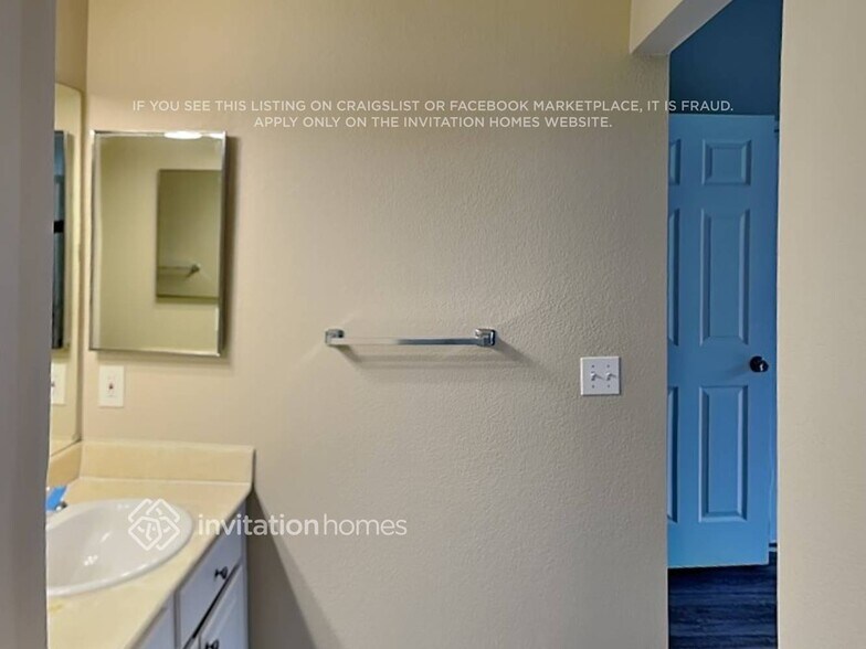 Building Photo - 449 Topsail Dr