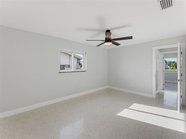 Building Photo - 4044 Headsail Dr