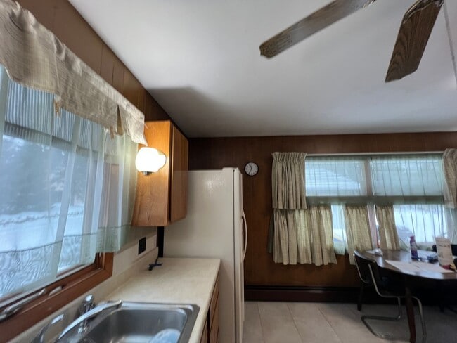 Building Photo - Click the “Apply Now” button or email wapmrentals@gmail.com for a prompt response.