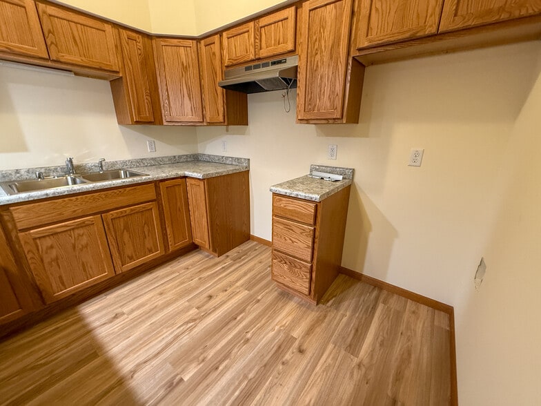 Building Photo - 5022 Paulson Ct