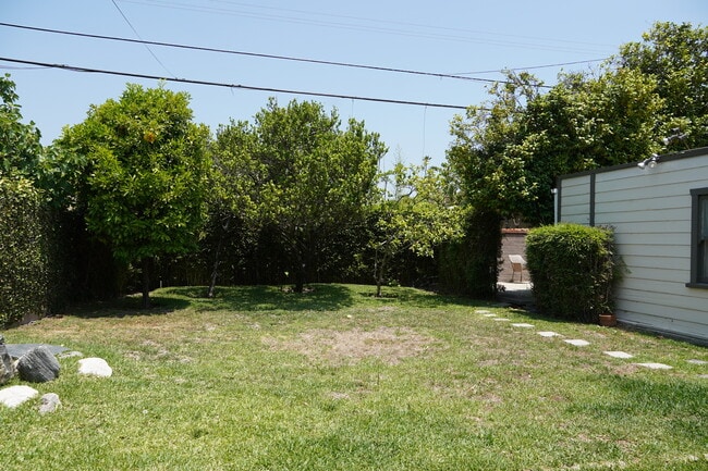 Building Photo - 3729 Boyce Ave