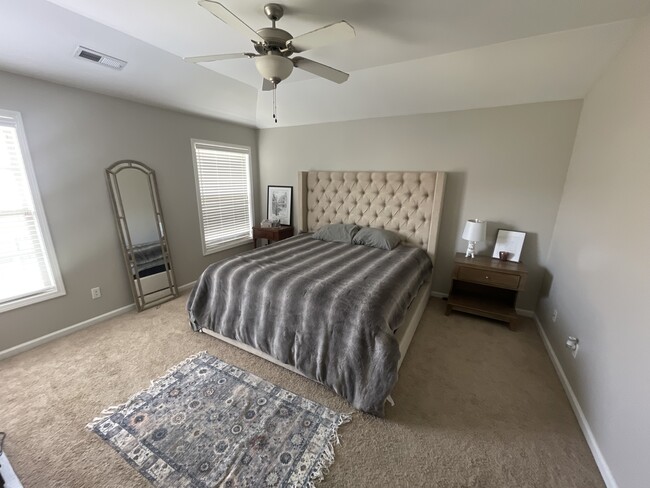 Master bedroom - 4128 Katherine Pl