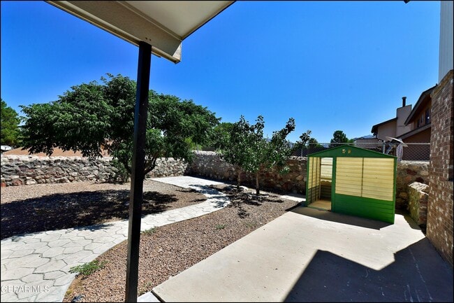 Building Photo - 7249 Imperial Ridge Dr