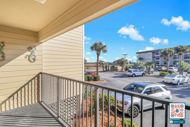 Building Photo - Coastal Villa With Ocean Views – Fully Furnished - SPECIAL