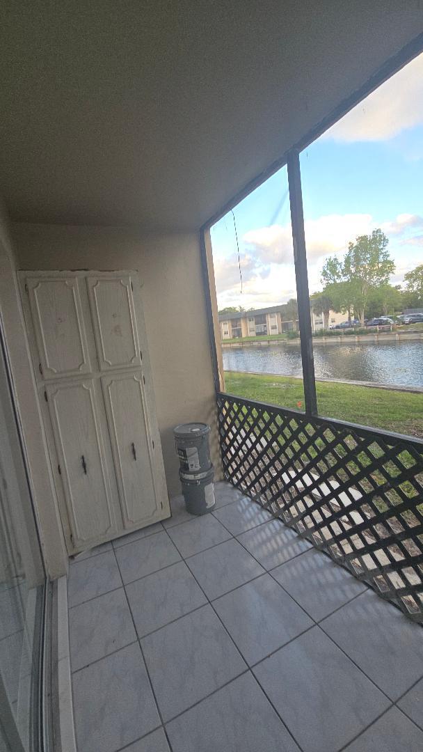 Building Photo - 8040 N Colony Cir