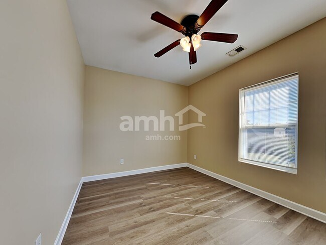 Building Photo - 1009 Turtle Dove Ln