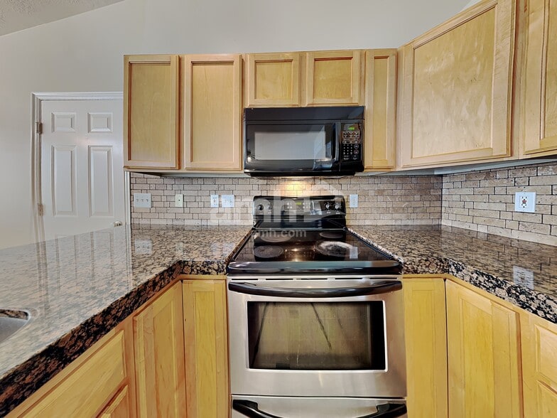 Building Photo - 1381 N 2225 W