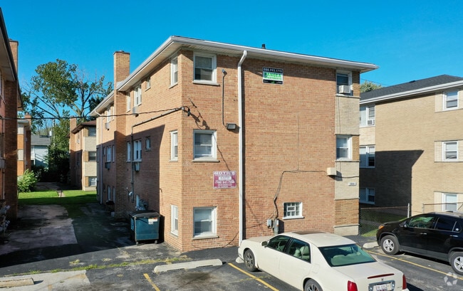 Building Photo - 2066 W 135th